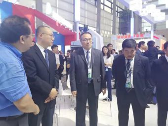 大放异彩！深圳英伦科技参加龙岗招商引资大会，筑巢引凤